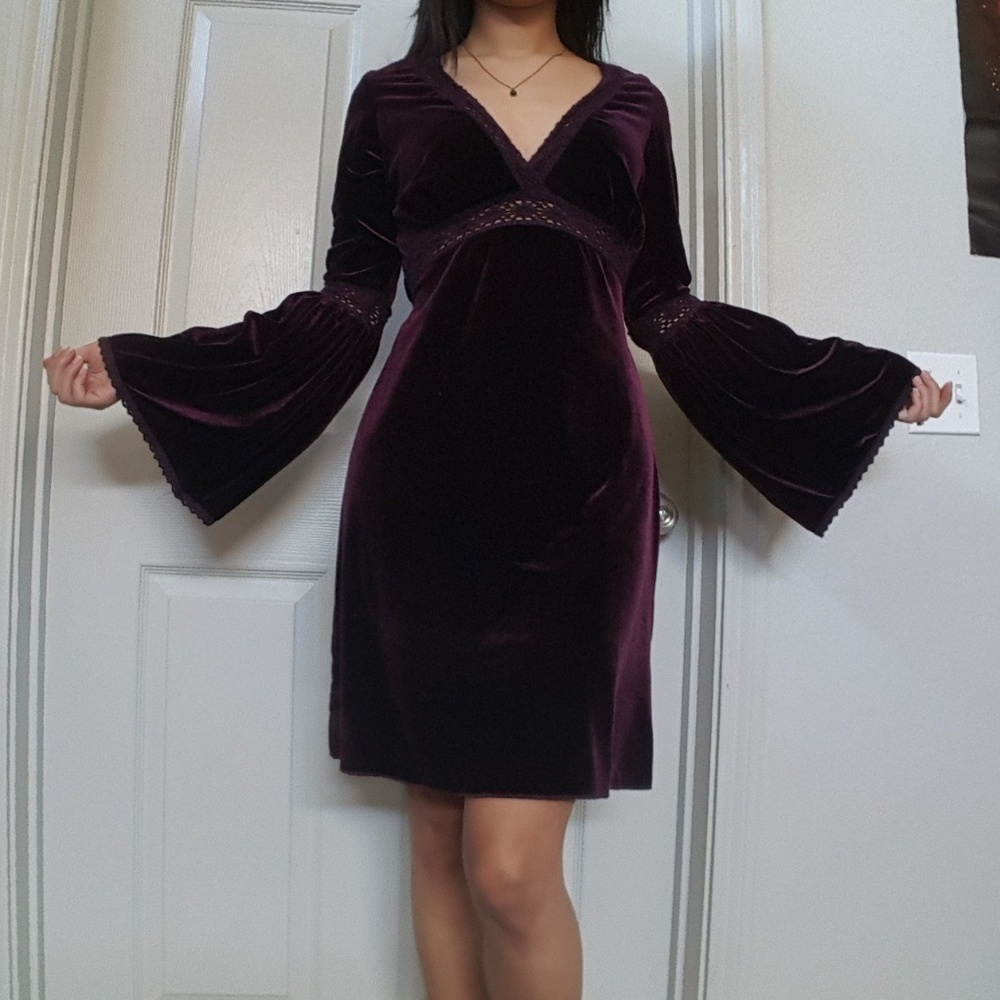 Velvet Gothy Midi Dress